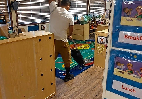 SchoolCleaningDisinfection004